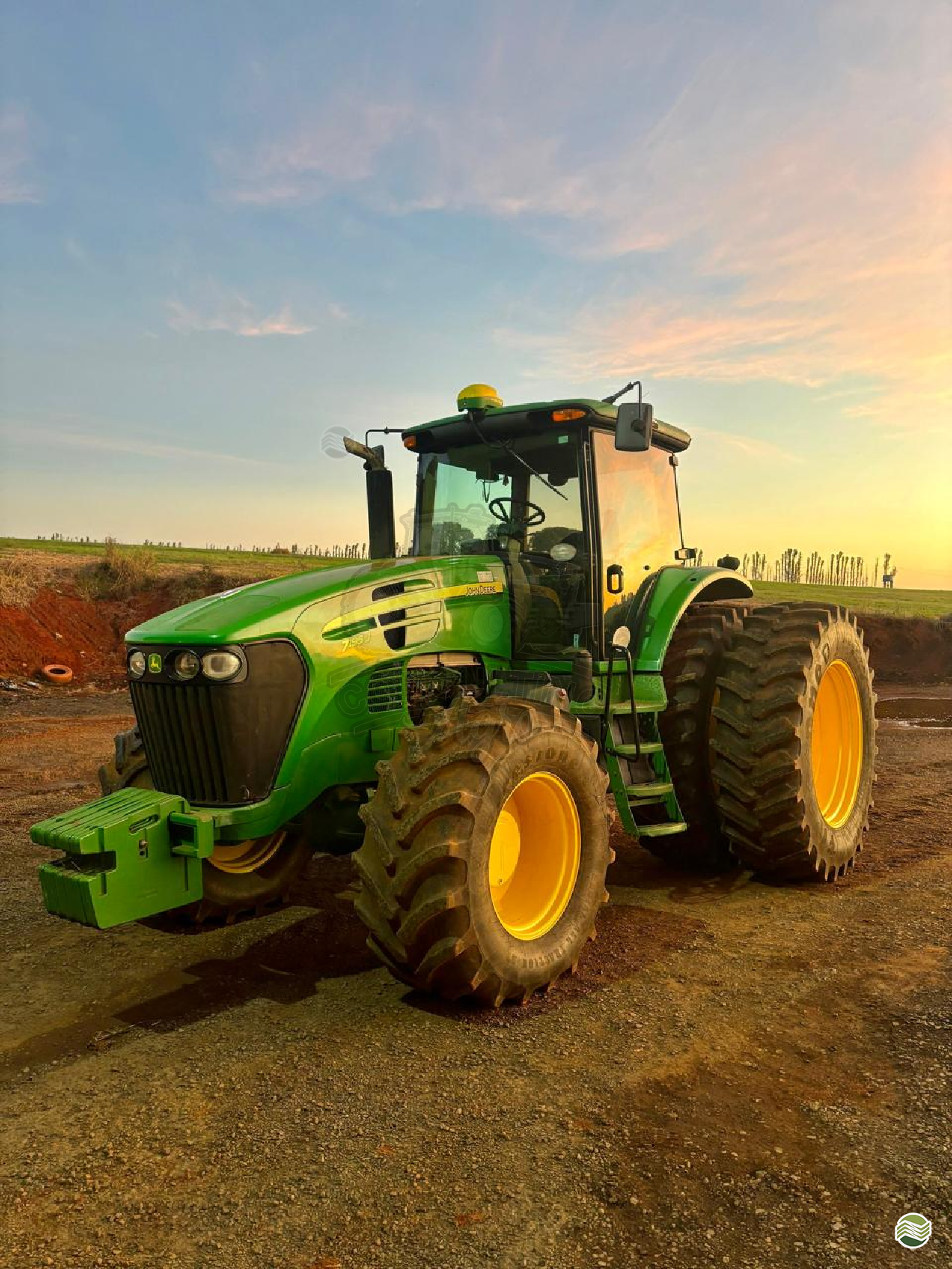 TRATOR JOHN DEERE JOHN DEERE 7195J Tração 4x4 Consulting Agro ITUVERAVA SÃO PAULO SP